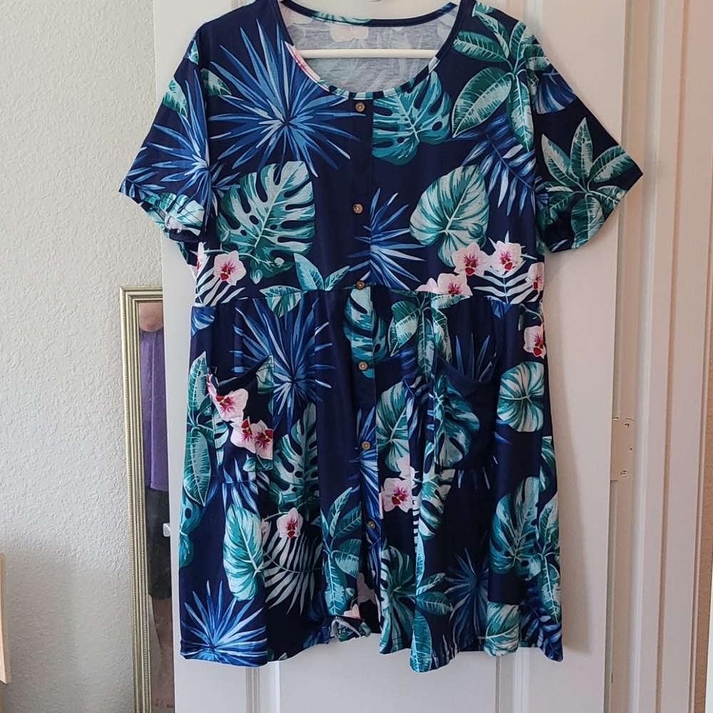 Very Pretty Short Sleeve Mini Dress